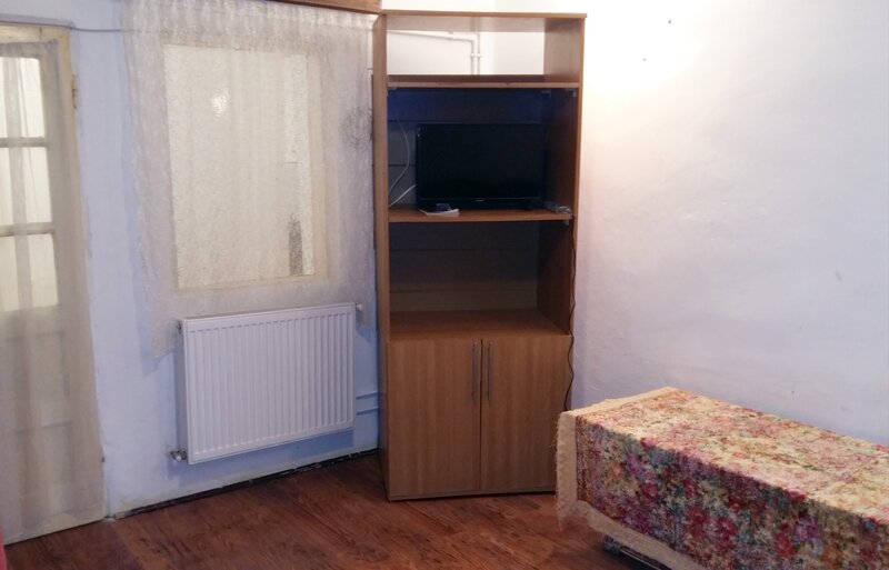 Rahova, str. Crizantemelor, la curte, contract ANAF